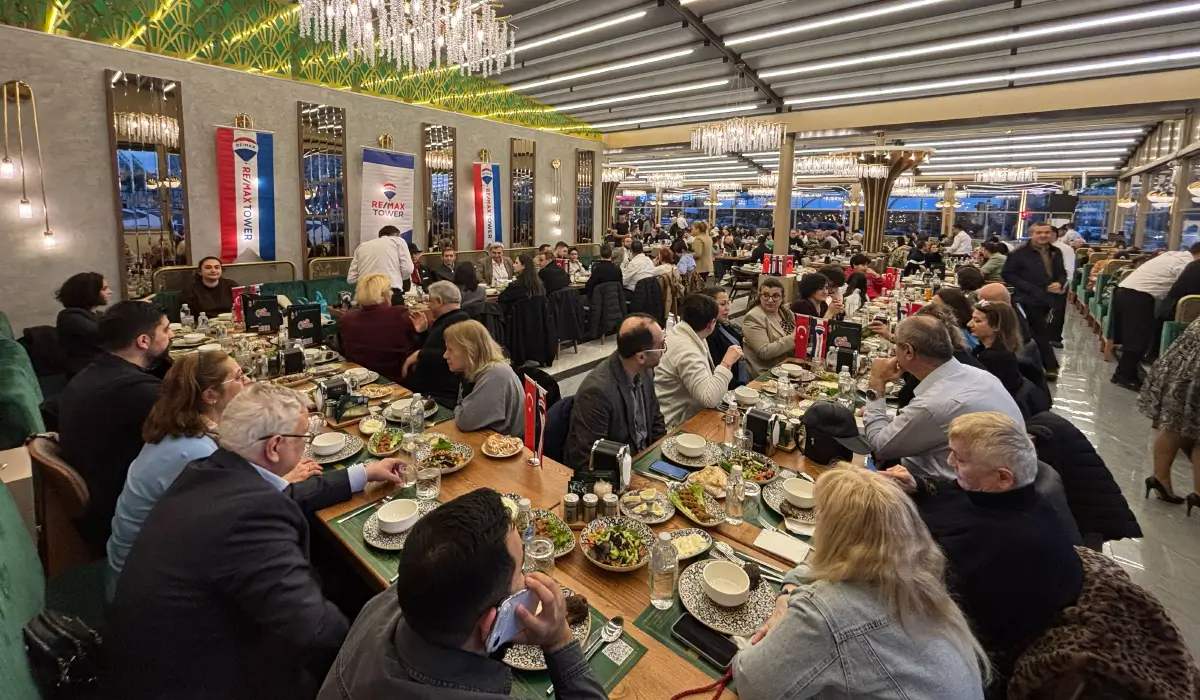 remax-iftar-yemegi.webp